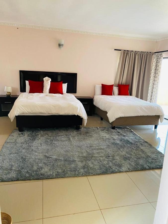 Palapye Styled Bed And Breakfast المظهر الخارجي الصورة